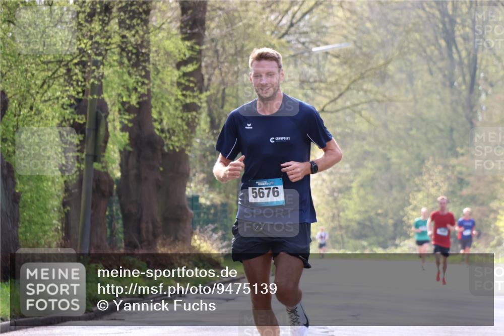 12.04.2026 - 45. Internationalen Wilhelmsburger Insellauf Yannick Fuchs http://msf.ph/oto/9475139 12.04.2026 10:08:07 Laufen 5676 meine-sportfotos.de