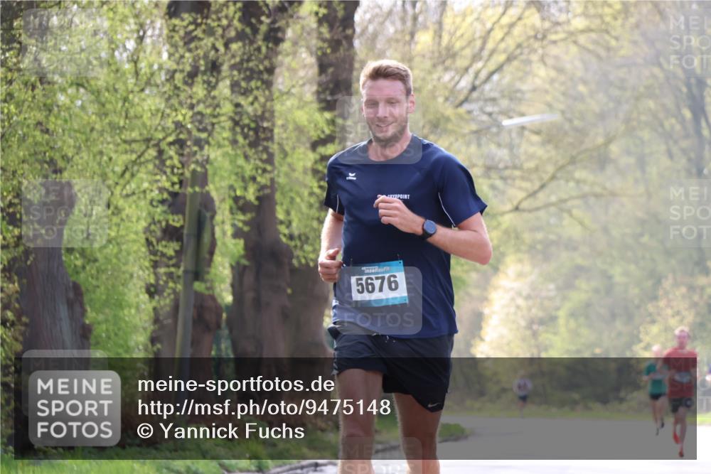 12.04.2026 - 45. Internationalen Wilhelmsburger Insellauf Yannick Fuchs http://msf.ph/oto/9475148 12.04.2026 10:08:07 Laufen 5676 meine-sportfotos.de