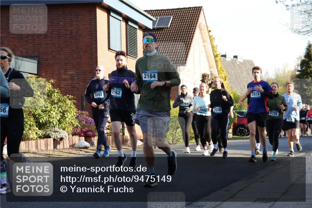 12.04.2026 - 45. Internationalen Wilhelmsburger Insellauf Yannick Fuchs http://msf.ph/oto/9475149 12.04.2026 09:01:12 Laufen 66, 5553, 2162, 2164, 2767, 2590, 2576, 2823, 3725, 413 meine-sportfotos.de