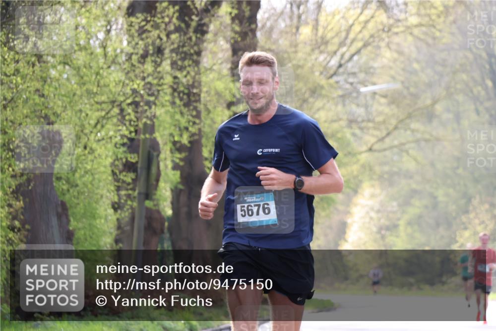 12.04.2026 - 45. Internationalen Wilhelmsburger Insellauf Yannick Fuchs http://msf.ph/oto/9475150 12.04.2026 10:08:07 Laufen 5676 meine-sportfotos.de