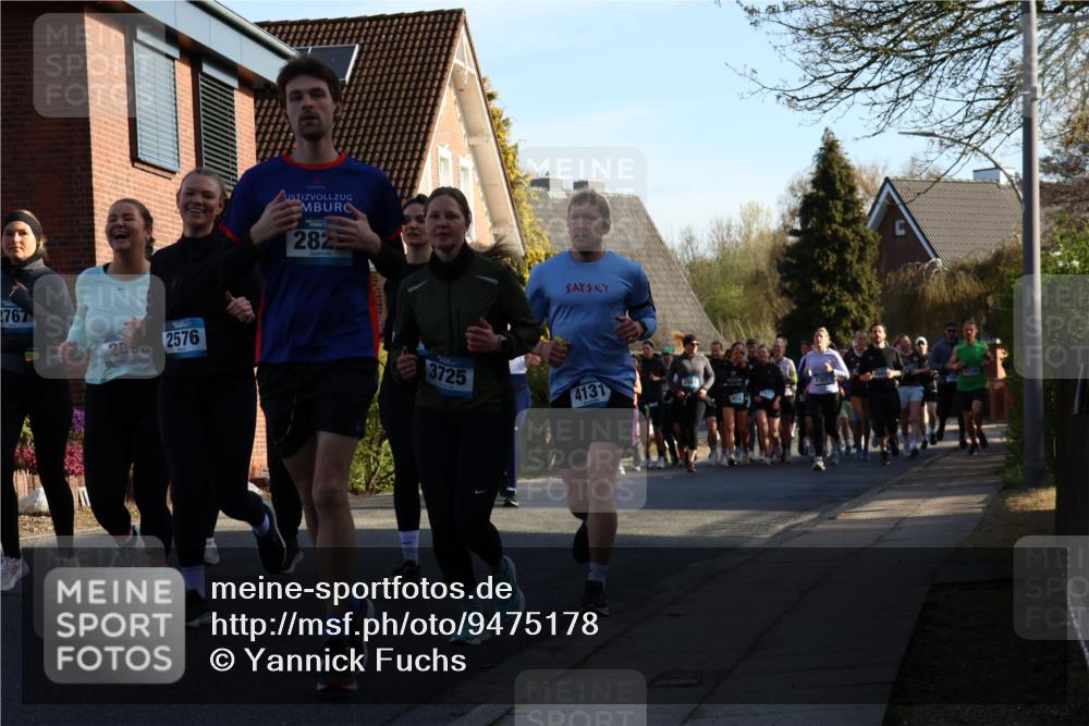 12.04.2026 - 45. Internationalen Wilhelmsburger Insellauf Yannick Fuchs http://msf.ph/oto/9475178 12.04.2026 09:01:15 Laufen 2767, 2590, 2576, 2823, 3725, 4131, 4739 meine-sportfotos.de