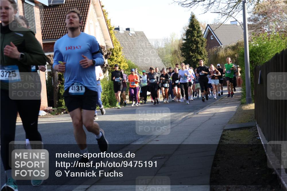 12.04.2026 - 45. Internationalen Wilhelmsburger Insellauf Yannick Fuchs http://msf.ph/oto/9475191 12.04.2026 09:01:16 Laufen 3725, 4739, 2301, 2749, 2567, 4131 meine-sportfotos.de