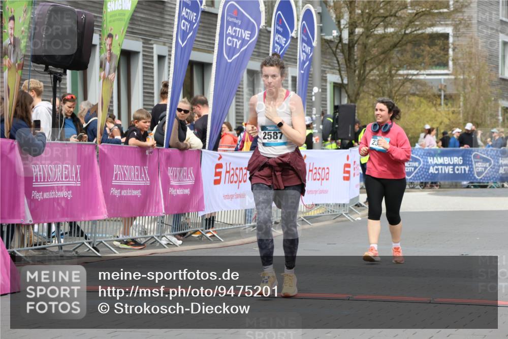 12.04.2026 - 45. Internationalen Wilhelmsburger Insellauf Strokosch-Dieckow http://msf.ph/oto/9475201 12.04.2026 13:32:35 Ziel 2587, 2339 meine-sportfotos.de
