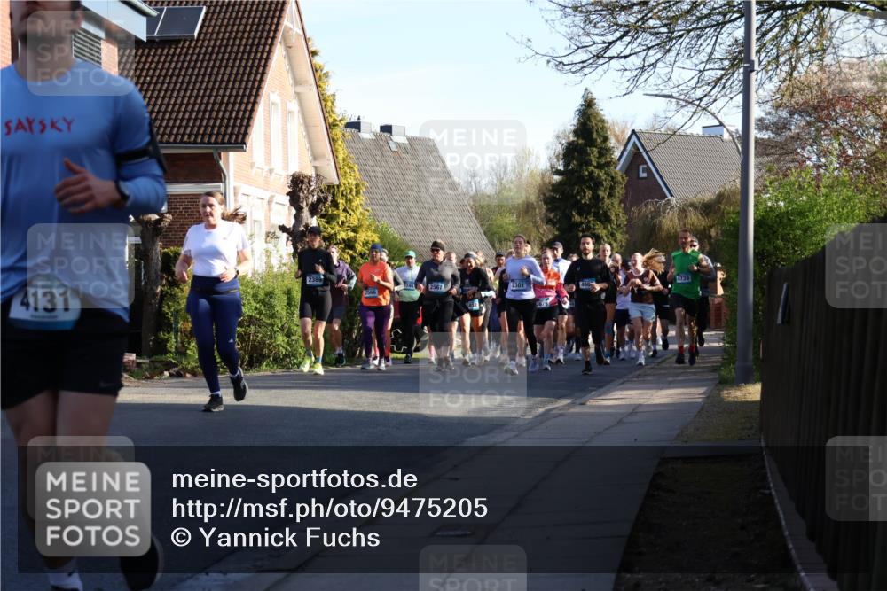 12.04.2026 - 45. Internationalen Wilhelmsburger Insellauf Yannick Fuchs http://msf.ph/oto/9475205 12.04.2026 09:01:17 Laufen 4131, 2389, 749, 2567, 2301, 460, 4739, 2566 meine-sportfotos.de