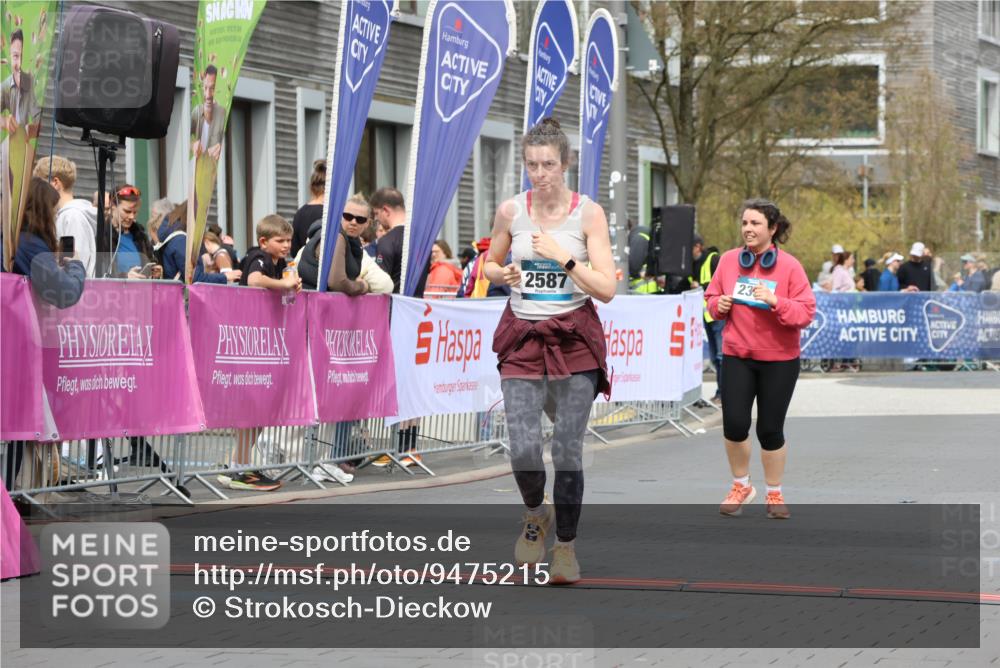 12.04.2026 - 45. Internationalen Wilhelmsburger Insellauf Strokosch-Dieckow http://msf.ph/oto/9475215 12.04.2026 13:32:35 Ziel 2587, 2339 meine-sportfotos.de