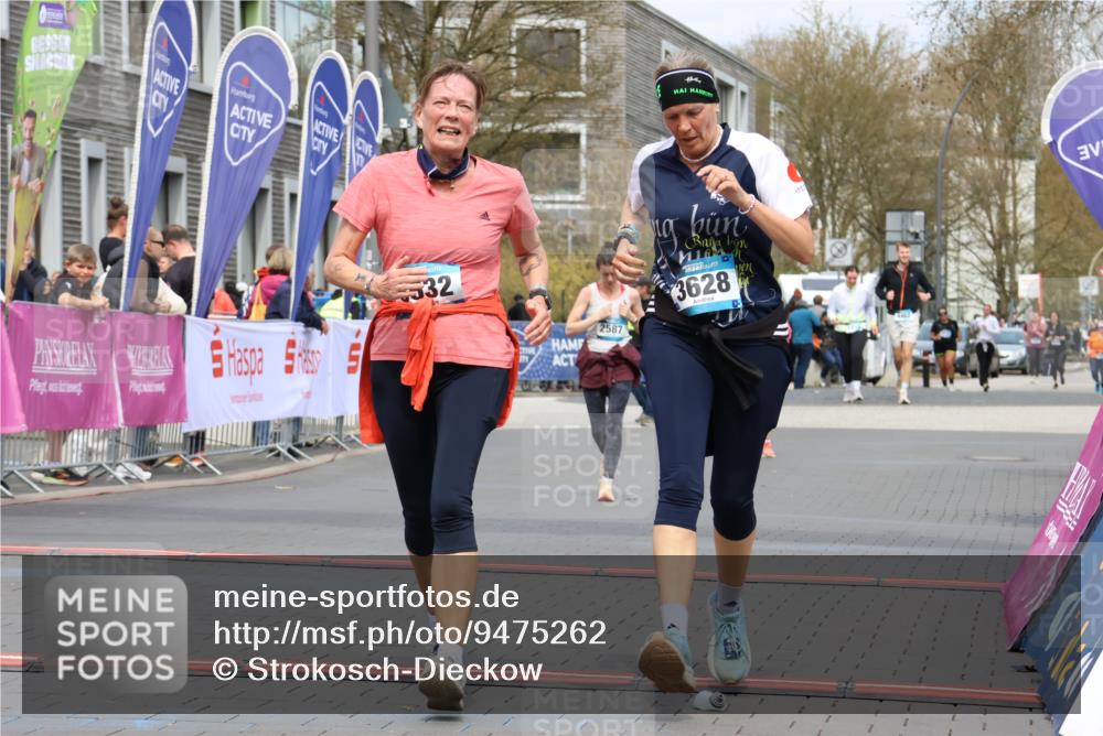 12.04.2026 - 45. Internationalen Wilhelmsburger Insellauf Strokosch-Dieckow http://msf.ph/oto/9475262 12.04.2026 13:32:32 Ziel 2792, 3632, 3628, 2587 meine-sportfotos.de