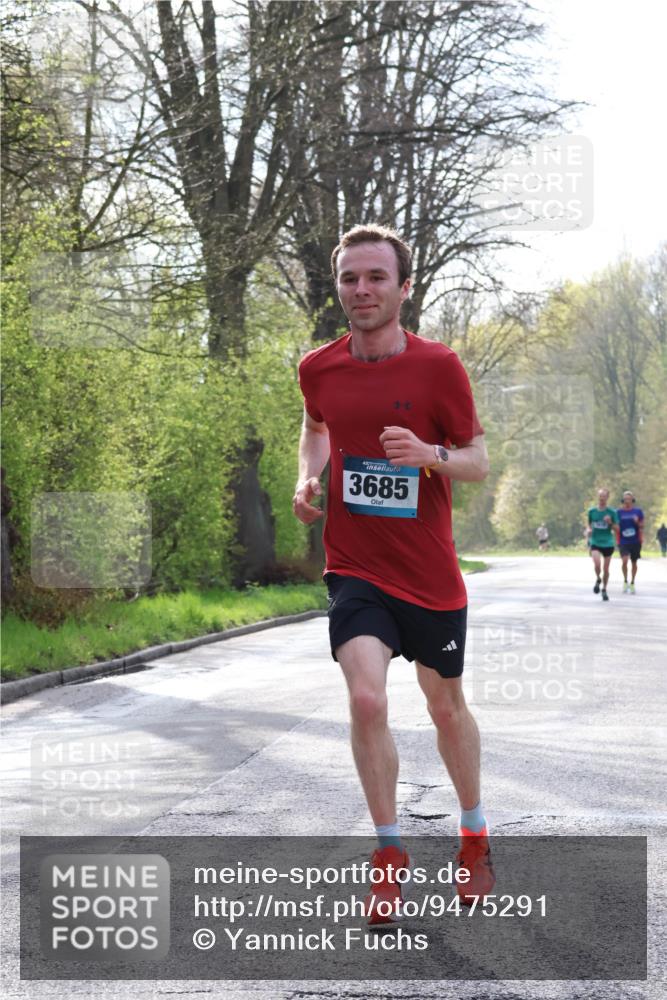 12.04.2026 - 45. Internationalen Wilhelmsburger Insellauf Yannick Fuchs http://msf.ph/oto/9475291 12.04.2026 10:08:20 Laufen 45, 3685 meine-sportfotos.de