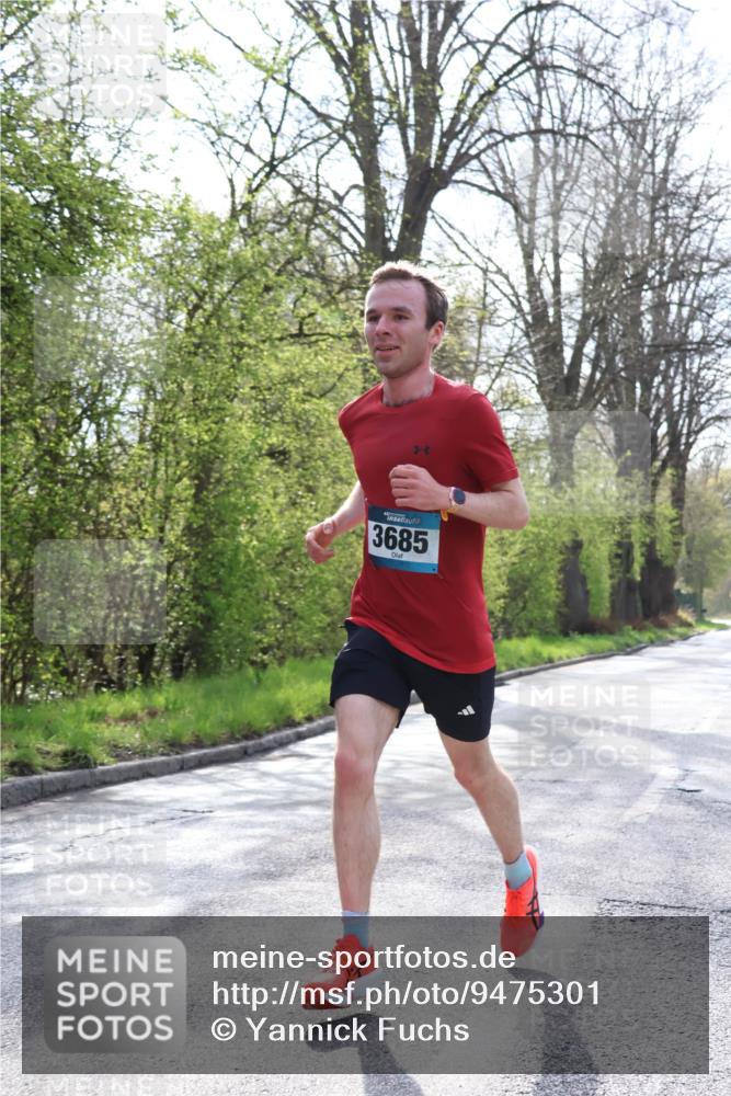 12.04.2026 - 45. Internationalen Wilhelmsburger Insellauf Yannick Fuchs http://msf.ph/oto/9475301 12.04.2026 10:08:21 Laufen 3685 meine-sportfotos.de