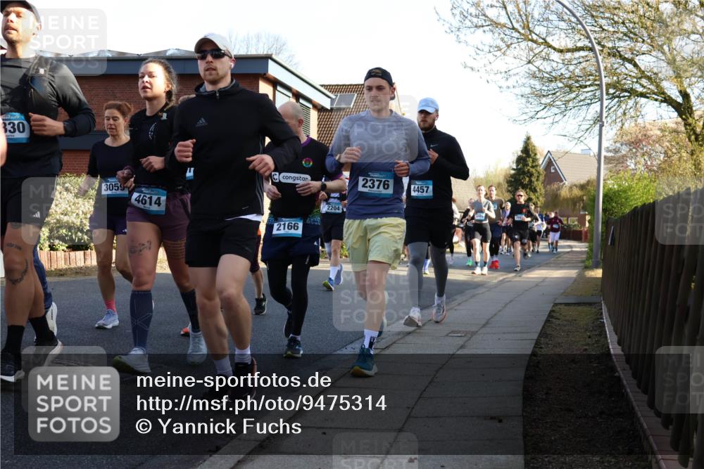 12.04.2026 - 45. Internationalen Wilhelmsburger Insellauf Yannick Fuchs http://msf.ph/oto/9475314 12.04.2026 09:01:29 Laufen 330, 305, 4614, 2166, 2204, 2376, 4457 meine-sportfotos.de