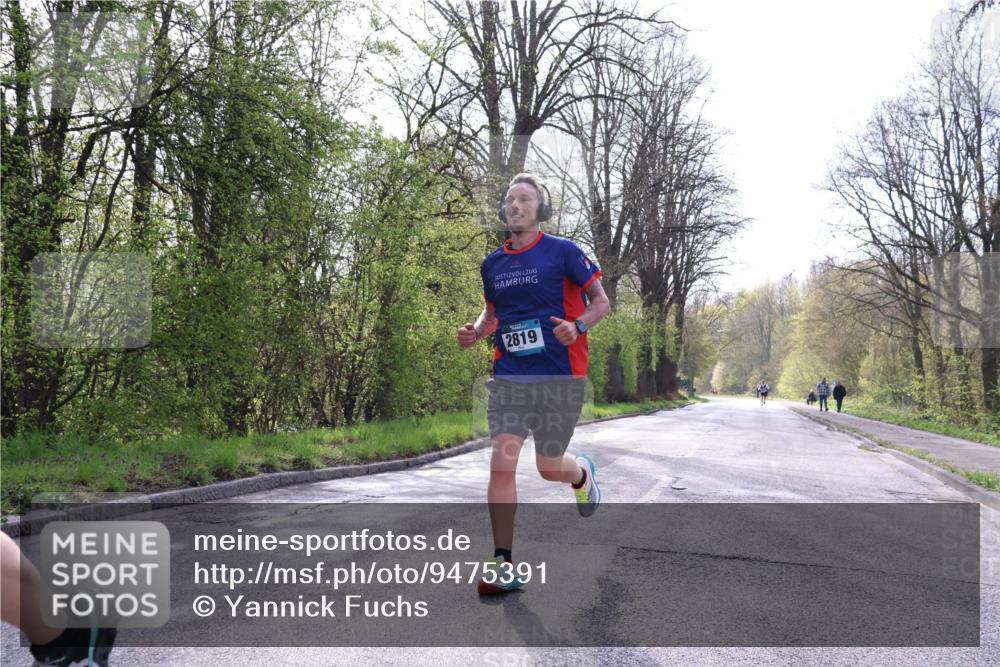 12.04.2026 - 45. Internationalen Wilhelmsburger Insellauf Yannick Fuchs http://msf.ph/oto/9475391 12.04.2026 10:08:31 Laufen 2819 meine-sportfotos.de