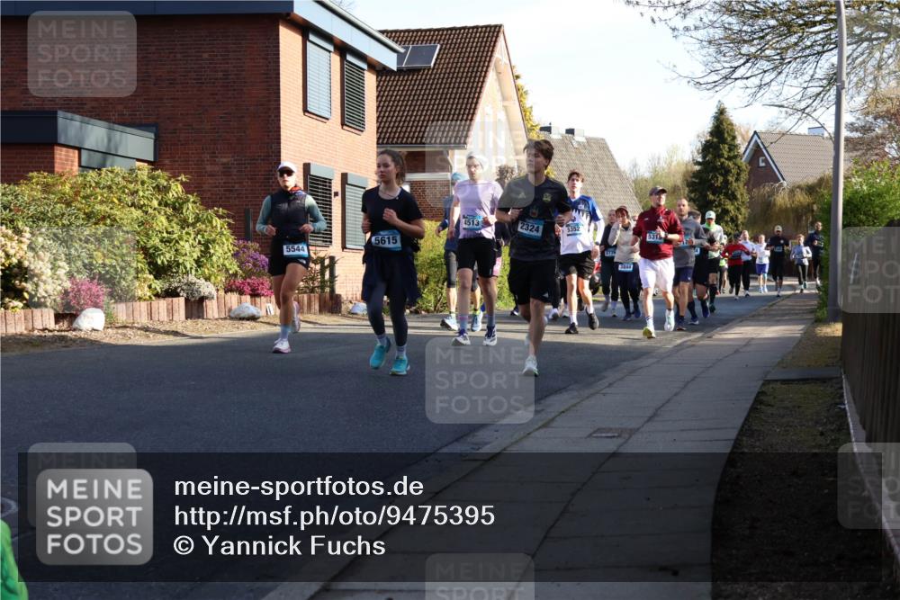 12.04.2026 - 45. Internationalen Wilhelmsburger Insellauf Yannick Fuchs http://msf.ph/oto/9475395 12.04.2026 09:01:37 Laufen 5544, 4513, 2324, 5352, 5615, 2776, 3844, 5319 meine-sportfotos.de