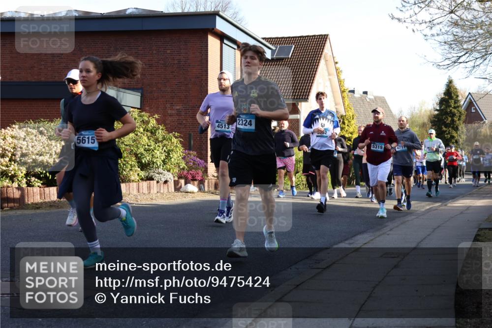 12.04.2026 - 45. Internationalen Wilhelmsburger Insellauf Yannick Fuchs http://msf.ph/oto/9475424 12.04.2026 09:01:39 Laufen 5615, 4513, 2324, 5319, 4717 meine-sportfotos.de