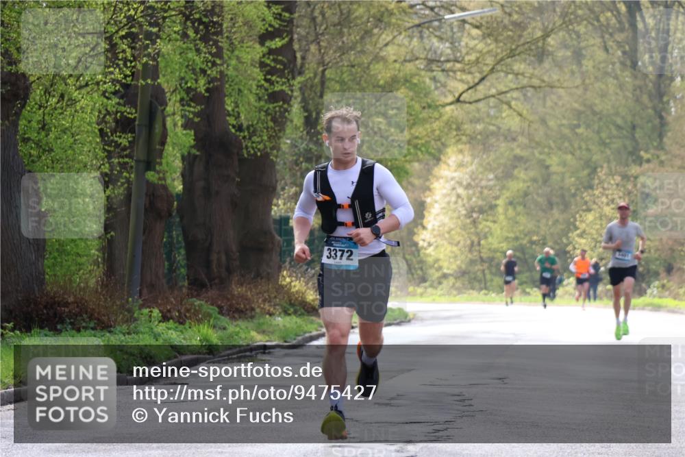 12.04.2026 - 45. Internationalen Wilhelmsburger Insellauf Yannick Fuchs http://msf.ph/oto/9475427 12.04.2026 10:08:42 Laufen 3372, 1401 meine-sportfotos.de