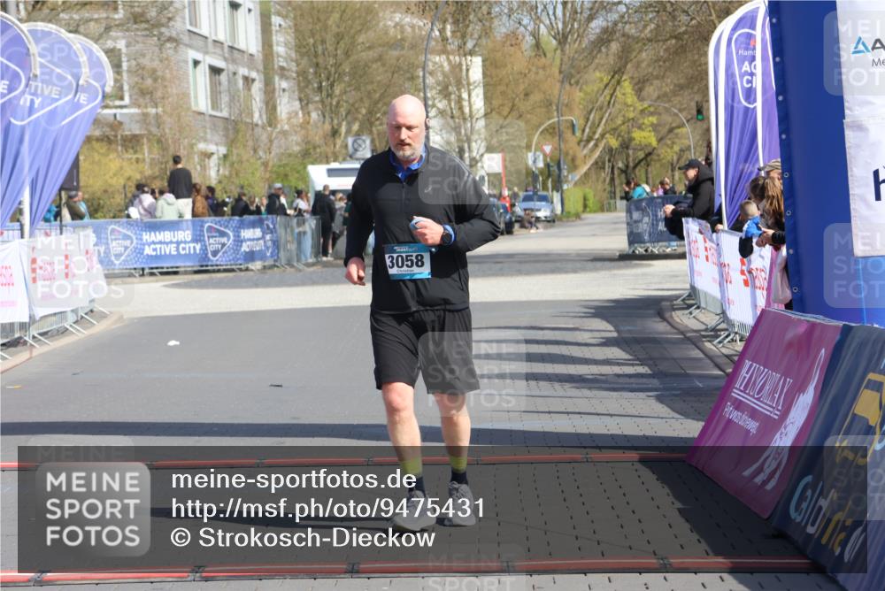 12.04.2026 - 45. Internationalen Wilhelmsburger Insellauf Strokosch-Dieckow http://msf.ph/oto/9475431 12.04.2026 11:31:58 Ziel 3058 meine-sportfotos.de