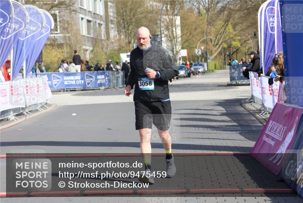 12.04.2026 - 45. Internationalen Wilhelmsburger Insellauf Strokosch-Dieckow http://msf.ph/oto/9475459 12.04.2026 11:31:58 Ziel 3058 meine-sportfotos.de