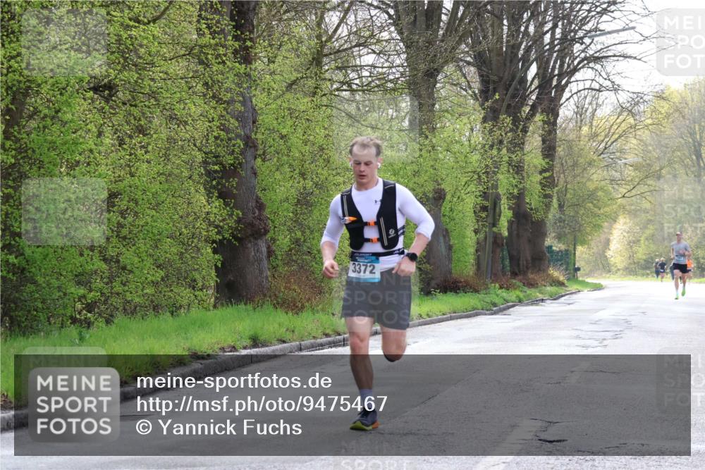 12.04.2026 - 45. Internationalen Wilhelmsburger Insellauf Yannick Fuchs http://msf.ph/oto/9475467 12.04.2026 10:08:44 Laufen 3372 meine-sportfotos.de