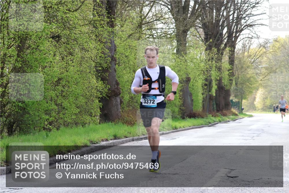 12.04.2026 - 45. Internationalen Wilhelmsburger Insellauf Yannick Fuchs http://msf.ph/oto/9475469 12.04.2026 10:08:45 Laufen 3372 meine-sportfotos.de