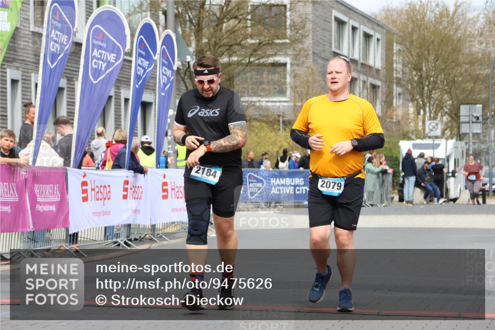 12.04.2026 - 45. Internationalen Wilhelmsburger Insellauf Strokosch-Dieckow http://msf.ph/oto/9475626 12.04.2026 13:32:13 Ziel 2184, 2079 meine-sportfotos.de