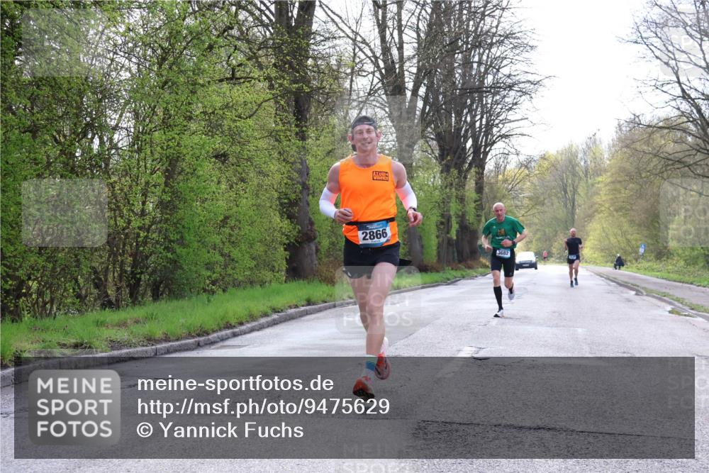 12.04.2026 - 45. Internationalen Wilhelmsburger Insellauf Yannick Fuchs http://msf.ph/oto/9475629 12.04.2026 10:09:10 Laufen 2866, 3682 meine-sportfotos.de