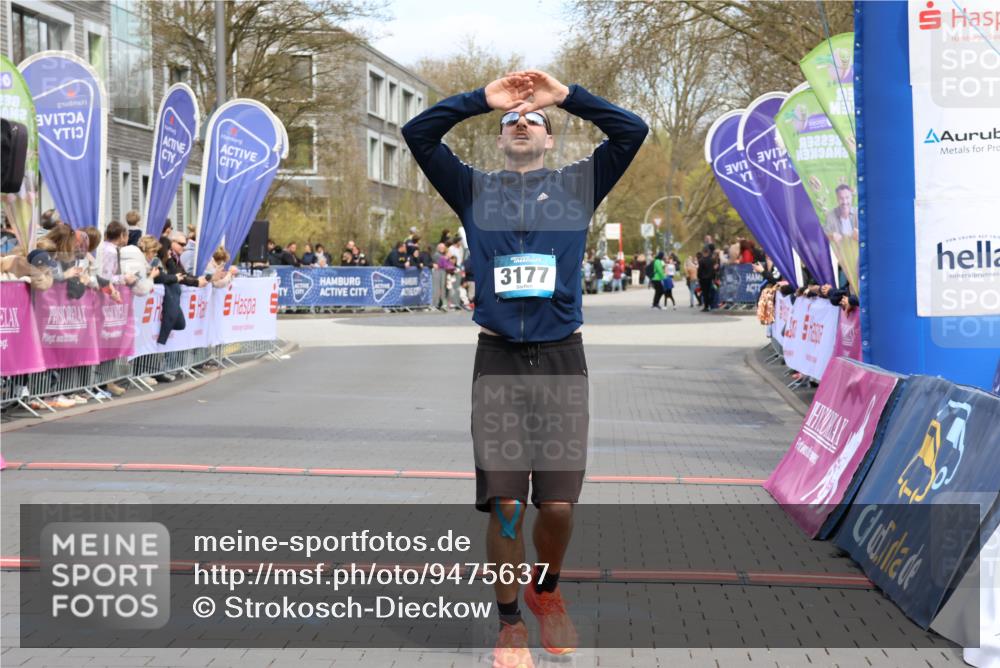 12.04.2026 - 45. Internationalen Wilhelmsburger Insellauf Strokosch-Dieckow http://msf.ph/oto/9475637 12.04.2026 12:55:43 Ziel 4079, 4678, 3177 meine-sportfotos.de