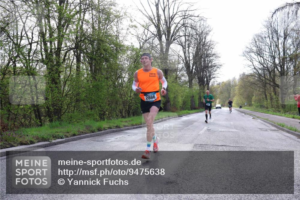 12.04.2026 - 45. Internationalen Wilhelmsburger Insellauf Yannick Fuchs http://msf.ph/oto/9475638 12.04.2026 10:09:11 Laufen 2866 meine-sportfotos.de