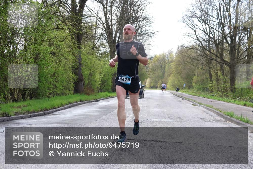 12.04.2026 - 45. Internationalen Wilhelmsburger Insellauf Yannick Fuchs http://msf.ph/oto/9475719 12.04.2026 10:09:18 Laufen 4475 meine-sportfotos.de