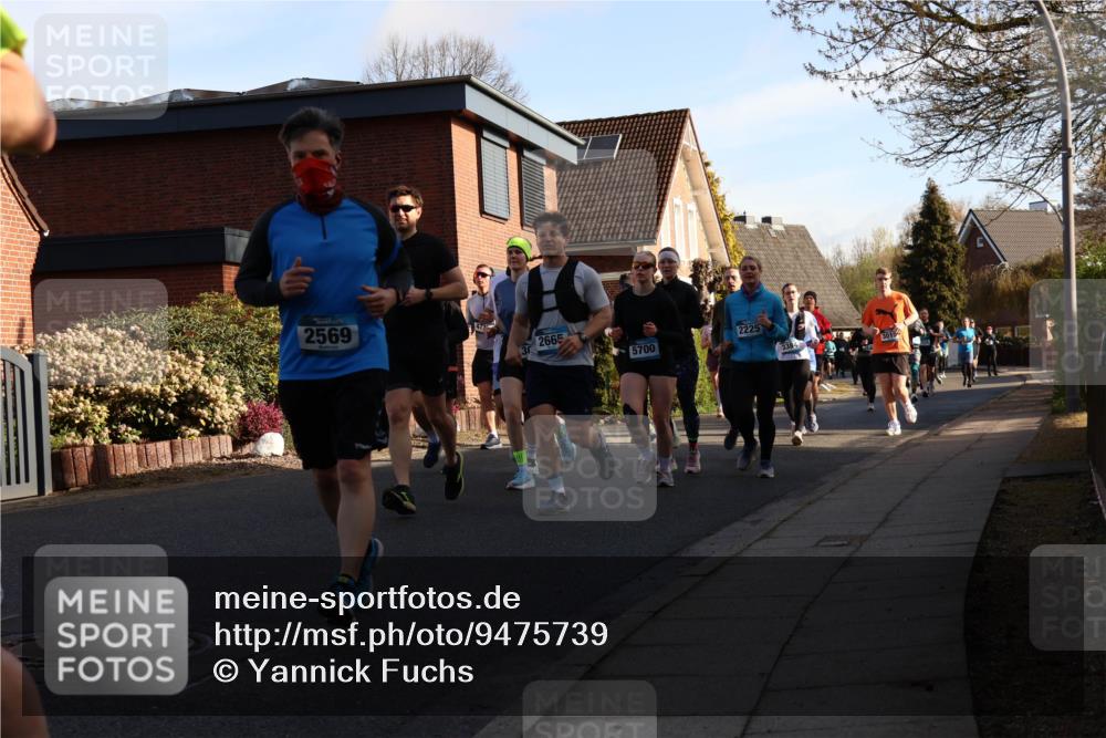 12.04.2026 - 45. Internationalen Wilhelmsburger Insellauf Yannick Fuchs http://msf.ph/oto/9475739 12.04.2026 09:02:16 Laufen 2569, 30, 2665, 2225, 5700 meine-sportfotos.de