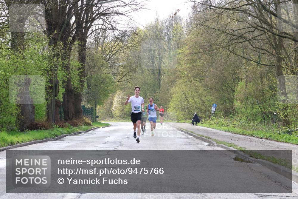 12.04.2026 - 45. Internationalen Wilhelmsburger Insellauf Yannick Fuchs http://msf.ph/oto/9475766 12.04.2026 10:09:24 Laufen 4205, 5554 meine-sportfotos.de