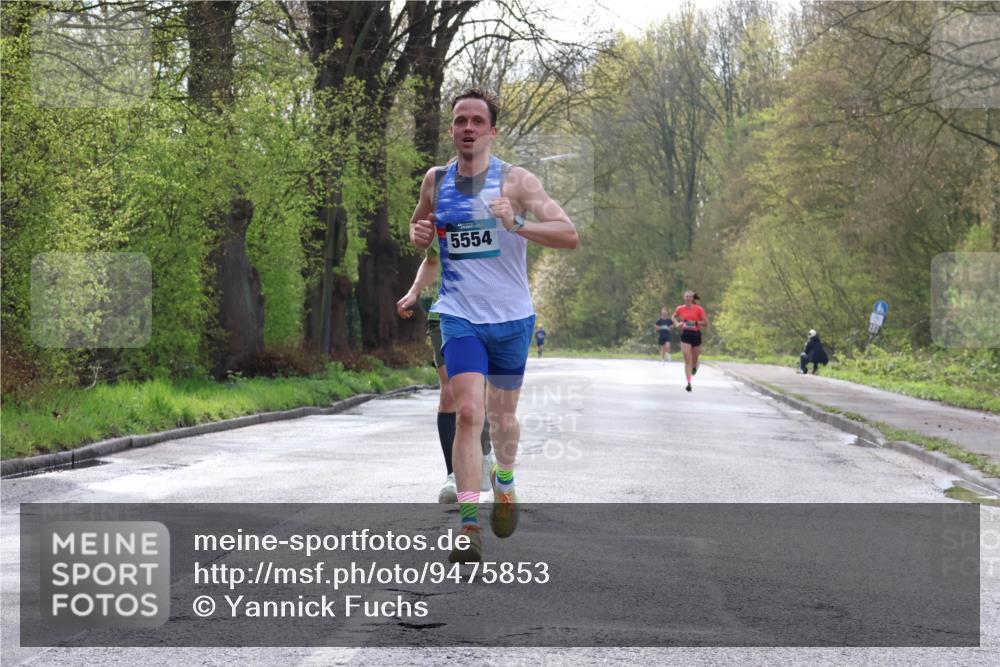 12.04.2026 - 45. Internationalen Wilhelmsburger Insellauf Yannick Fuchs http://msf.ph/oto/9475853 12.04.2026 10:09:32 Laufen 5554 meine-sportfotos.de