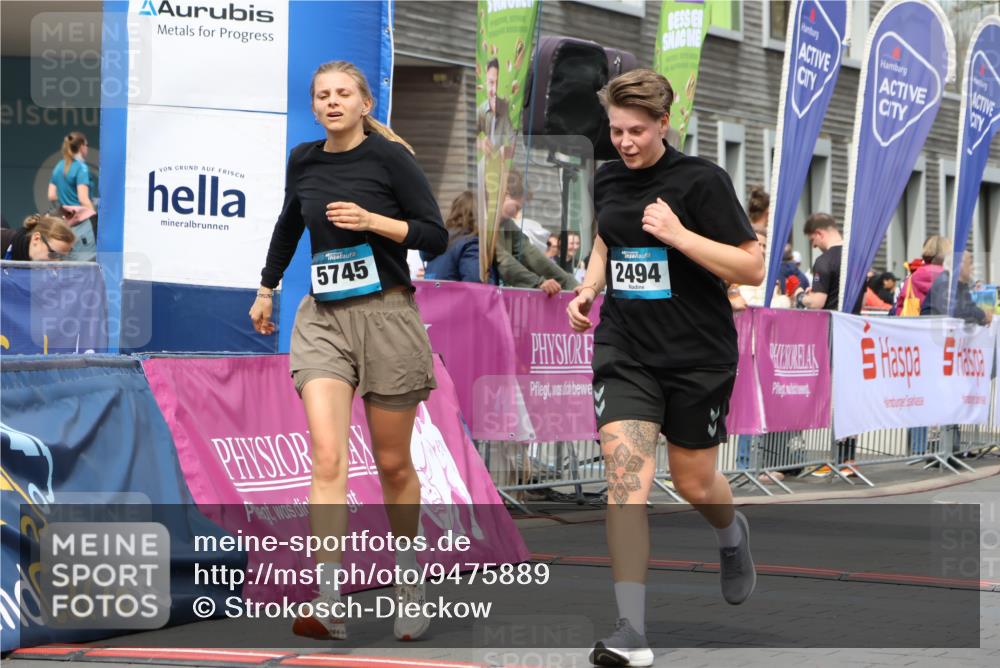 12.04.2026 - 45. Internationalen Wilhelmsburger Insellauf Strokosch-Dieckow http://msf.ph/oto/9475889 12.04.2026 13:31:45 Ziel 5745, 2494 meine-sportfotos.de