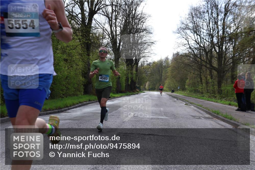 12.04.2026 - 45. Internationalen Wilhelmsburger Insellauf Yannick Fuchs http://msf.ph/oto/9475894 12.04.2026 10:09:34 Laufen 5554, 4583 meine-sportfotos.de