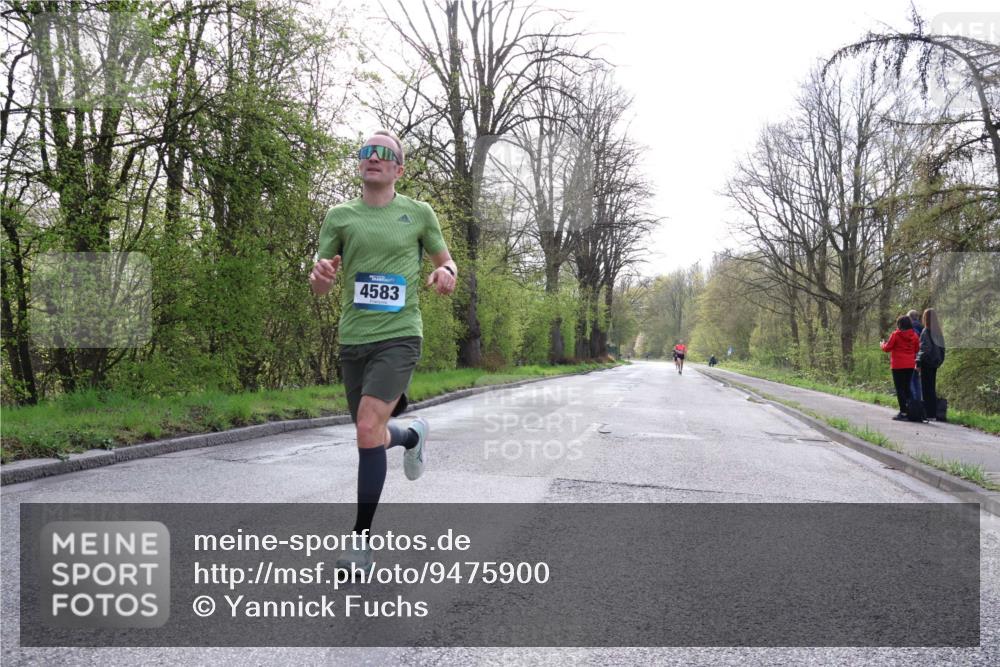 12.04.2026 - 45. Internationalen Wilhelmsburger Insellauf Yannick Fuchs http://msf.ph/oto/9475900 12.04.2026 10:09:35 Laufen 4583 meine-sportfotos.de
