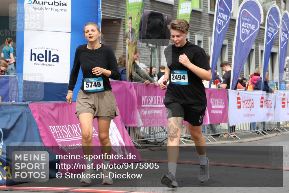 12.04.2026 - 45. Internationalen Wilhelmsburger Insellauf Strokosch-Dieckow http://msf.ph/oto/9475905 12.04.2026 13:31:45 Ziel 5745, 2494 meine-sportfotos.de