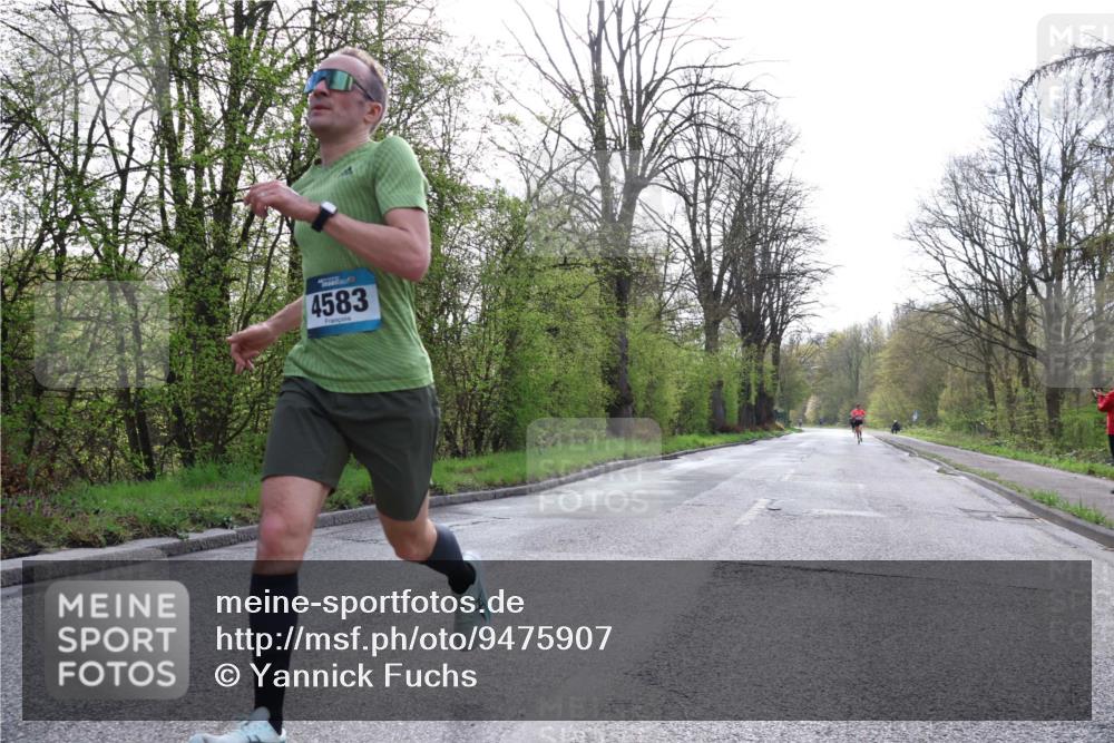 12.04.2026 - 45. Internationalen Wilhelmsburger Insellauf Yannick Fuchs http://msf.ph/oto/9475907 12.04.2026 10:09:35 Laufen 4583 meine-sportfotos.de