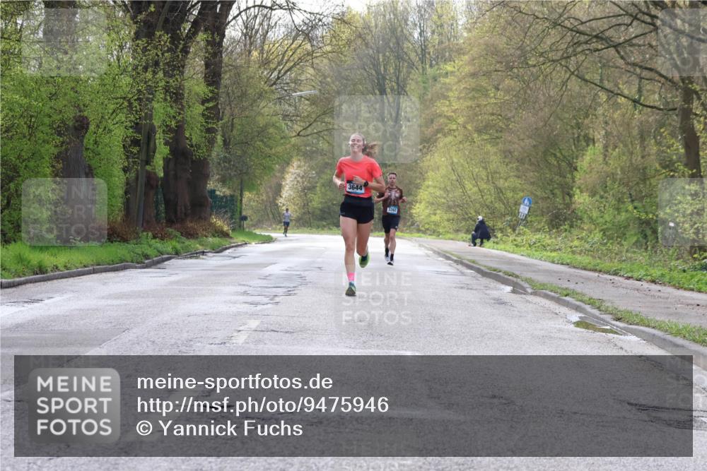12.04.2026 - 45. Internationalen Wilhelmsburger Insellauf Yannick Fuchs http://msf.ph/oto/9475946 12.04.2026 10:09:40 Laufen 3644, 3262 meine-sportfotos.de