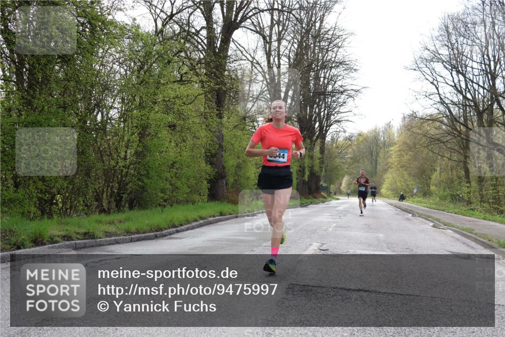 12.04.2026 - 45. Internationalen Wilhelmsburger Insellauf Yannick Fuchs http://msf.ph/oto/9475997 12.04.2026 10:09:44 Laufen 44 meine-sportfotos.de