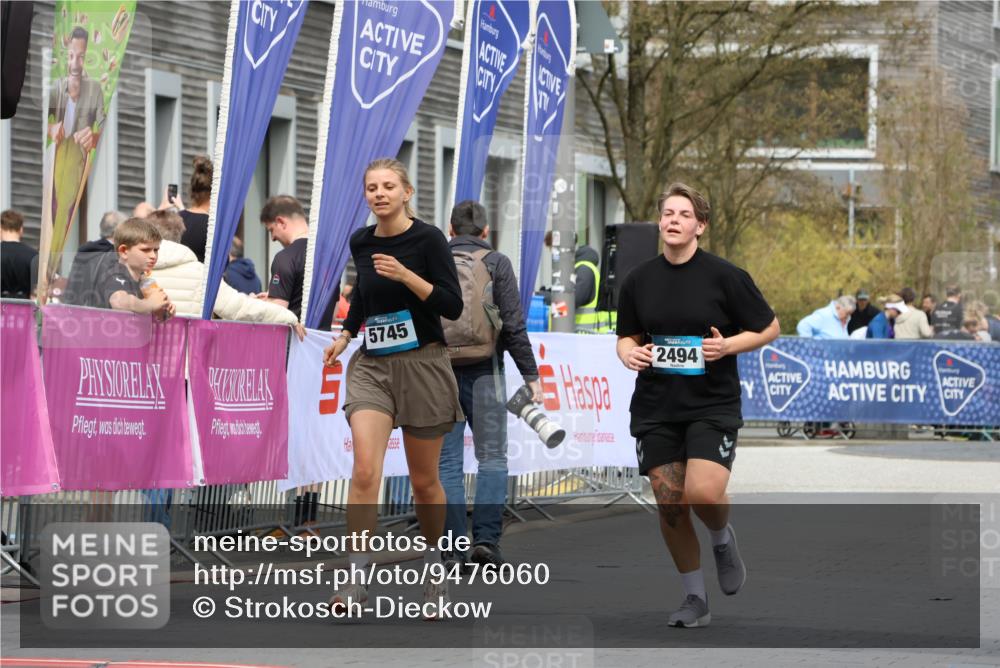 12.04.2026 - 45. Internationalen Wilhelmsburger Insellauf Strokosch-Dieckow http://msf.ph/oto/9476060 12.04.2026 13:31:42 Ziel 5745, 2494 meine-sportfotos.de