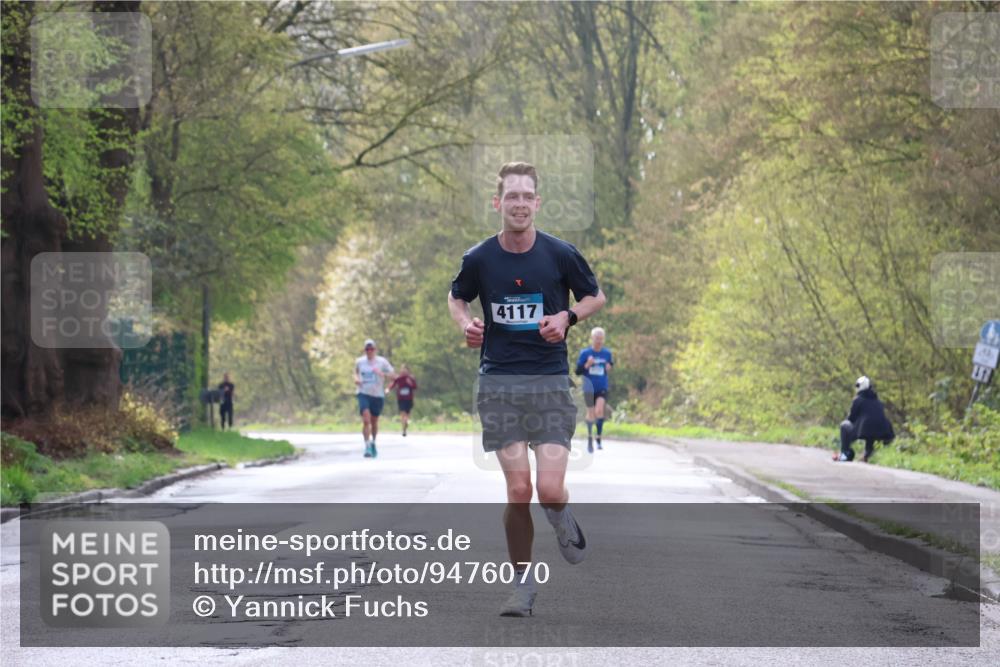 12.04.2026 - 45. Internationalen Wilhelmsburger Insellauf Yannick Fuchs http://msf.ph/oto/9476070 12.04.2026 10:09:51 Laufen 4117 meine-sportfotos.de