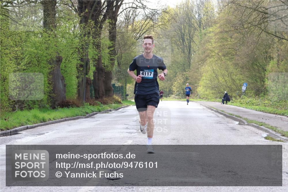 12.04.2026 - 45. Internationalen Wilhelmsburger Insellauf Yannick Fuchs http://msf.ph/oto/9476101 12.04.2026 10:09:54 Laufen 4117 meine-sportfotos.de