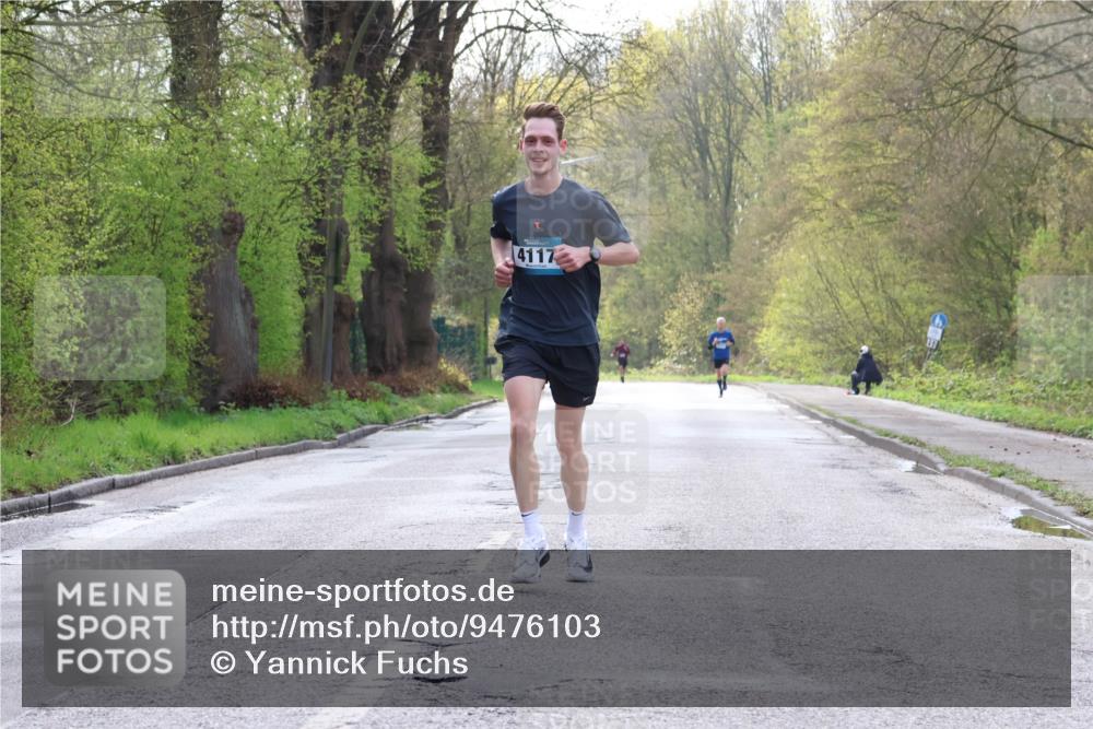 12.04.2026 - 45. Internationalen Wilhelmsburger Insellauf Yannick Fuchs http://msf.ph/oto/9476103 12.04.2026 10:09:54 Laufen 4117 meine-sportfotos.de