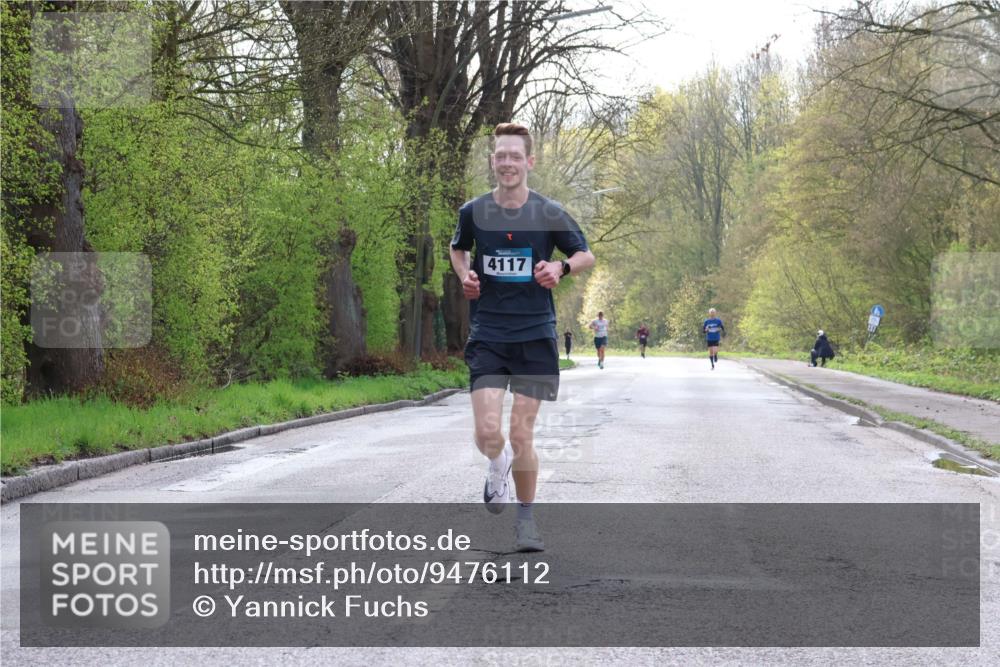 12.04.2026 - 45. Internationalen Wilhelmsburger Insellauf Yannick Fuchs http://msf.ph/oto/9476112 12.04.2026 10:09:55 Laufen 4117 meine-sportfotos.de