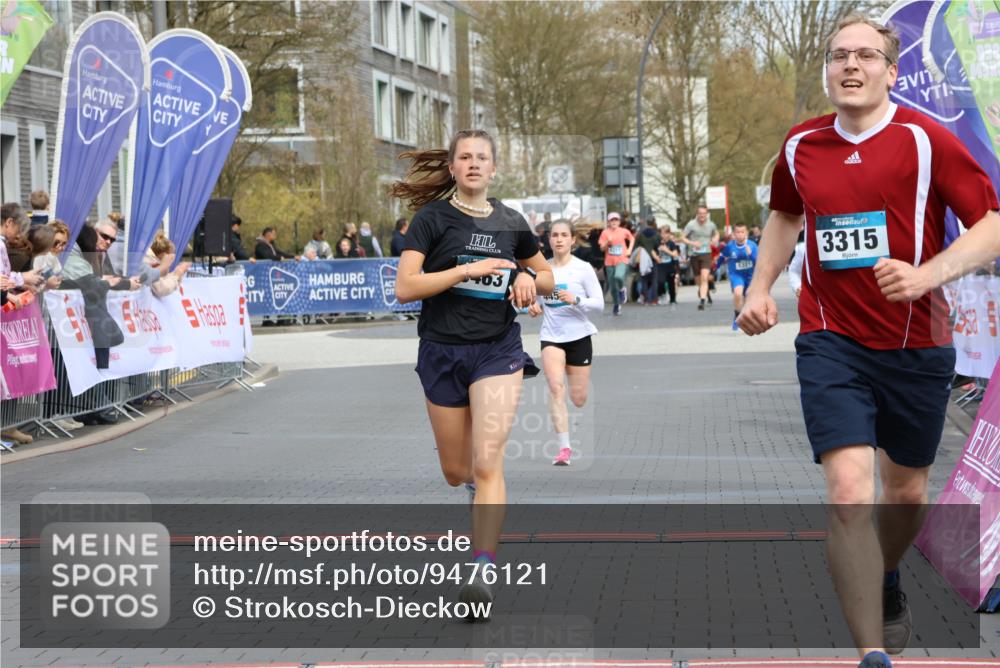 12.04.2026 - 45. Internationalen Wilhelmsburger Insellauf Strokosch-Dieckow http://msf.ph/oto/9476121 12.04.2026 12:56:12 Ziel 4728, 3315, 5463, 4459, 5817 meine-sportfotos.de