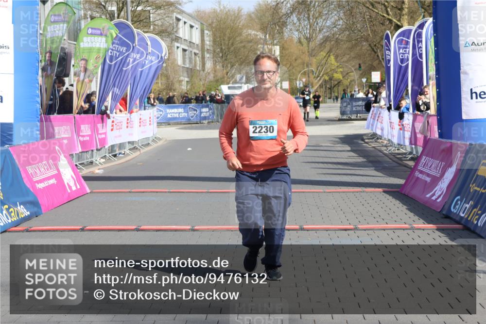 12.04.2026 - 45. Internationalen Wilhelmsburger Insellauf Strokosch-Dieckow http://msf.ph/oto/9476132 12.04.2026 11:33:34 Ziel 3474, 4509, 2230 meine-sportfotos.de