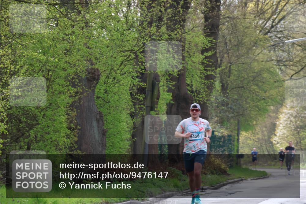 12.04.2026 - 45. Internationalen Wilhelmsburger Insellauf Yannick Fuchs http://msf.ph/oto/9476147 12.04.2026 10:10:06 Laufen 5456 meine-sportfotos.de