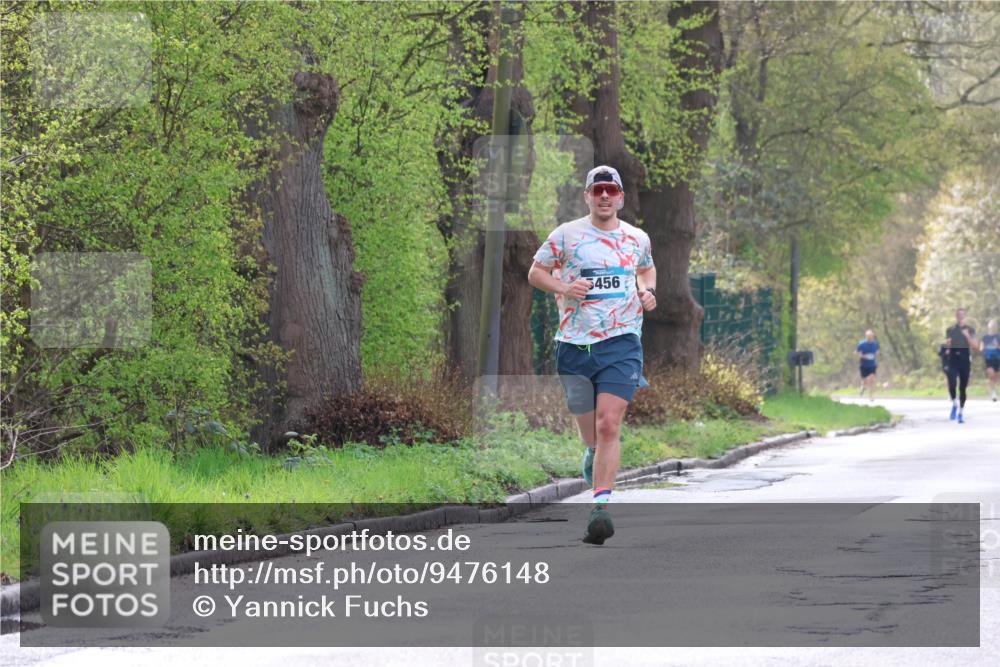 12.04.2026 - 45. Internationalen Wilhelmsburger Insellauf Yannick Fuchs http://msf.ph/oto/9476148 12.04.2026 10:10:07 Laufen 5456 meine-sportfotos.de