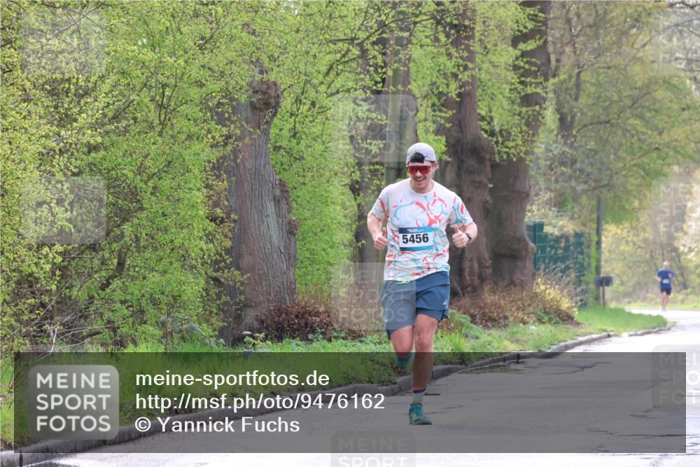 12.04.2026 - 45. Internationalen Wilhelmsburger Insellauf Yannick Fuchs http://msf.ph/oto/9476162 12.04.2026 10:10:07 Laufen 5456 meine-sportfotos.de