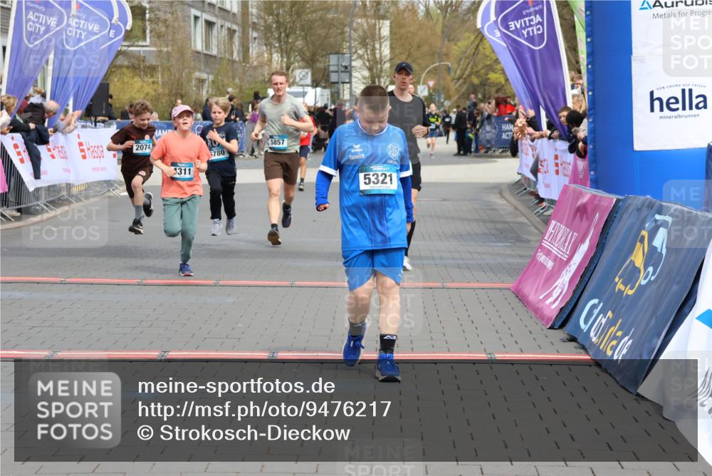 12.04.2026 - 45. Internationalen Wilhelmsburger Insellauf Strokosch-Dieckow http://msf.ph/oto/9476217 12.04.2026 12:56:21 Ziel 5321, 4311, 2017, 2074, 5780, 5857 meine-sportfotos.de