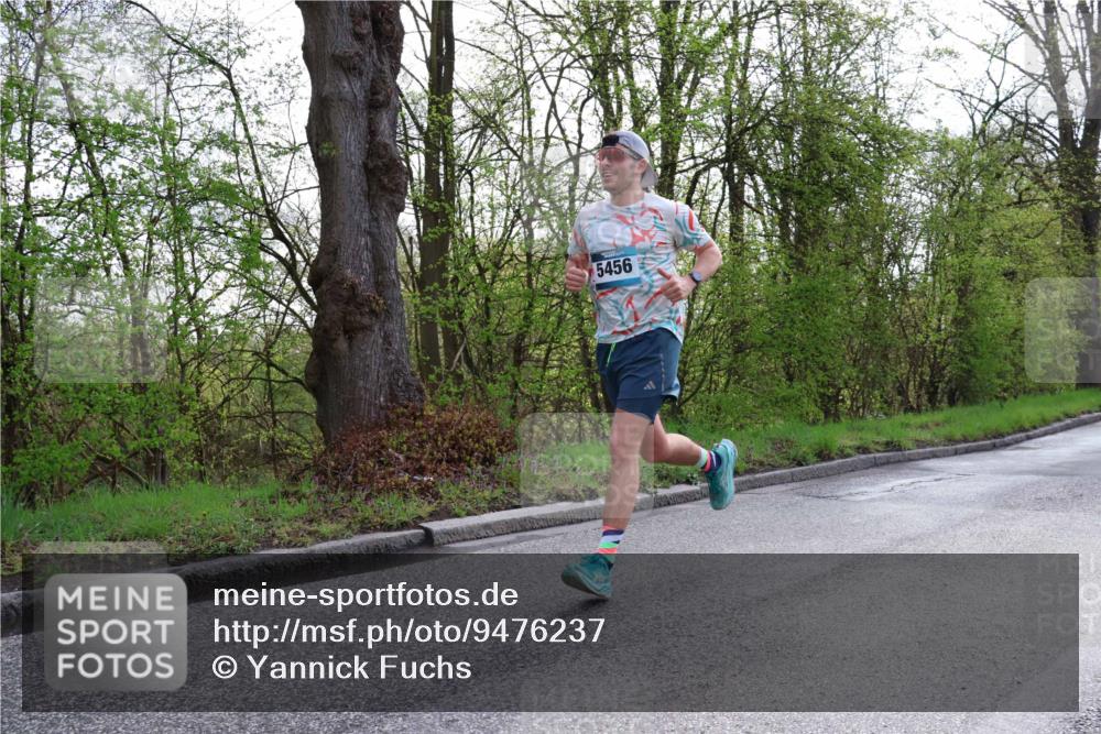 12.04.2026 - 45. Internationalen Wilhelmsburger Insellauf Yannick Fuchs http://msf.ph/oto/9476237 12.04.2026 10:10:14 Laufen 5456 meine-sportfotos.de