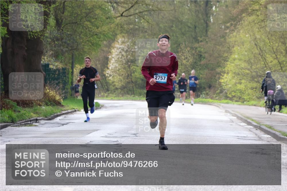 12.04.2026 - 45. Internationalen Wilhelmsburger Insellauf Yannick Fuchs http://msf.ph/oto/9476266 12.04.2026 10:10:21 Laufen 2757 meine-sportfotos.de