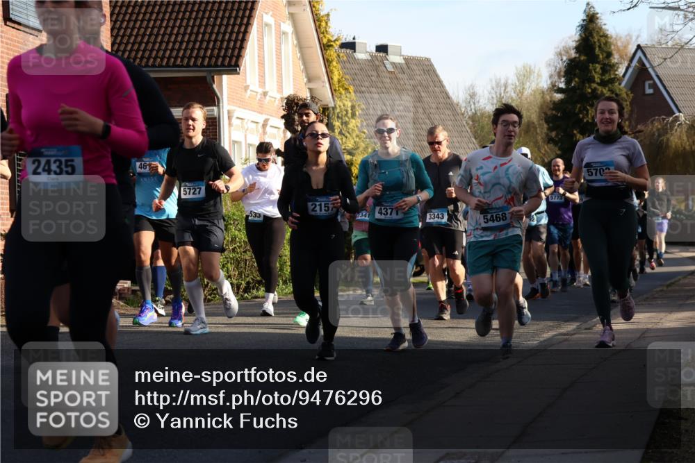 12.04.2026 - 45. Internationalen Wilhelmsburger Insellauf Yannick Fuchs http://msf.ph/oto/9476296 12.04.2026 09:03:05 Laufen 2435, 46, 5727, 5773, 2157, 533, 437, 2341, 3343, 5468, 570 meine-sportfotos.de